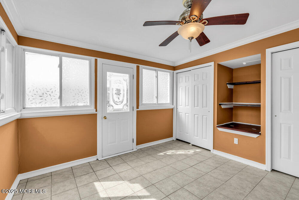 5 Plaza De Las Flores #C, Freehold, New Jersey image 7
