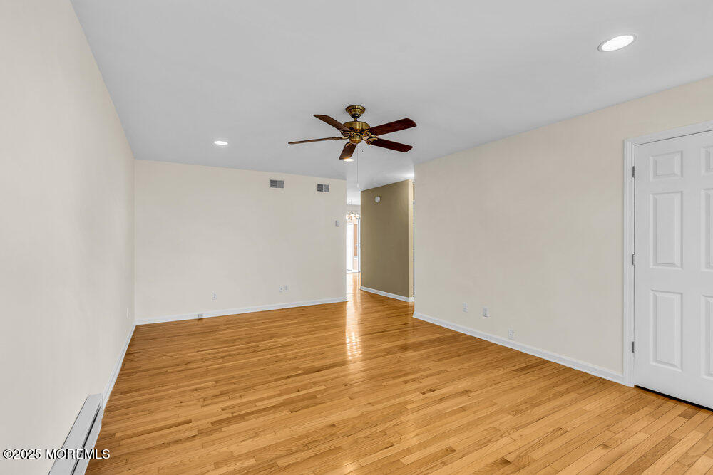 5 Plaza De Las Flores #C, Freehold, New Jersey image 11