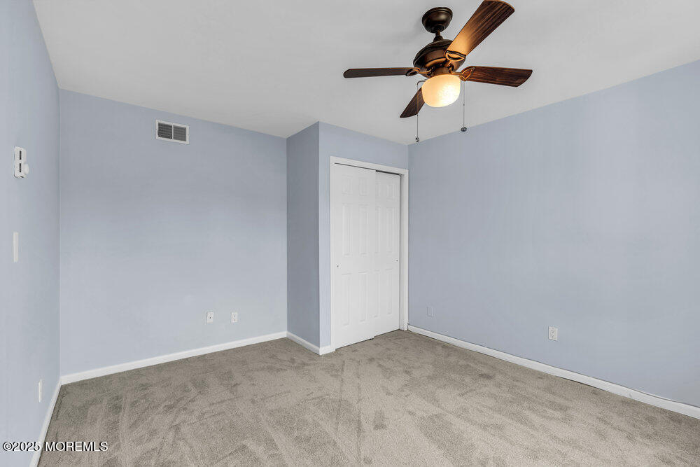 5 Plaza De Las Flores #C, Freehold, New Jersey image 17