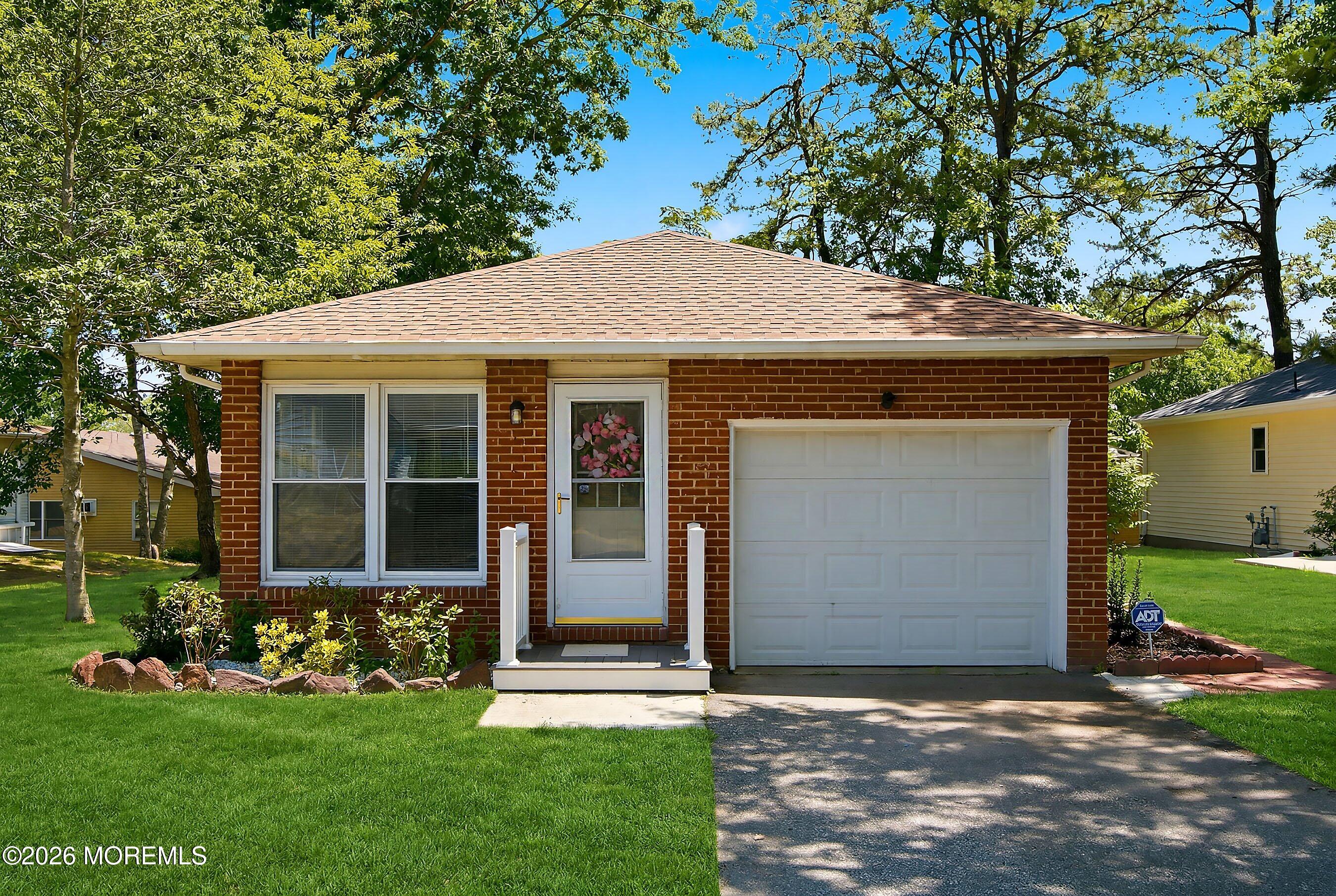 37 Sycamore Road 13
