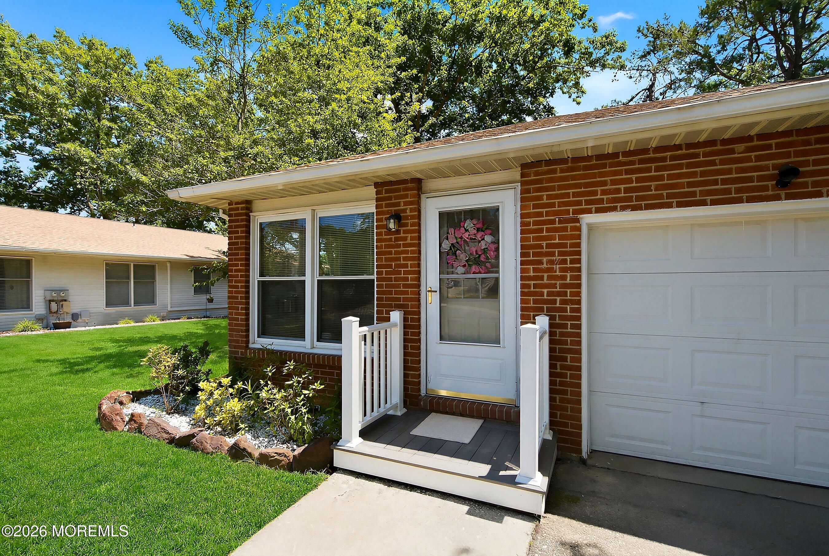 37 Sycamore Road 13