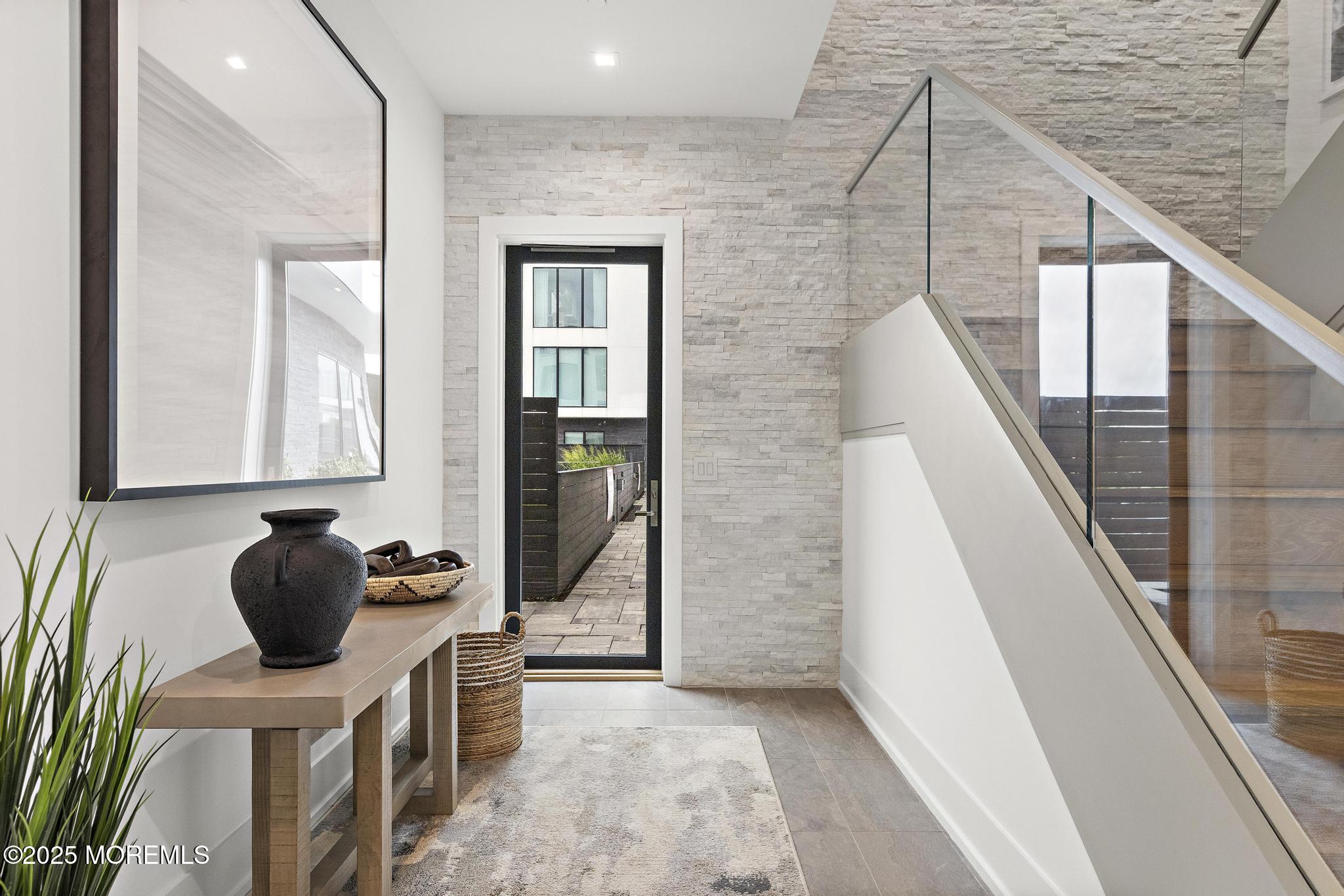 200 Ocean Avenue N 19