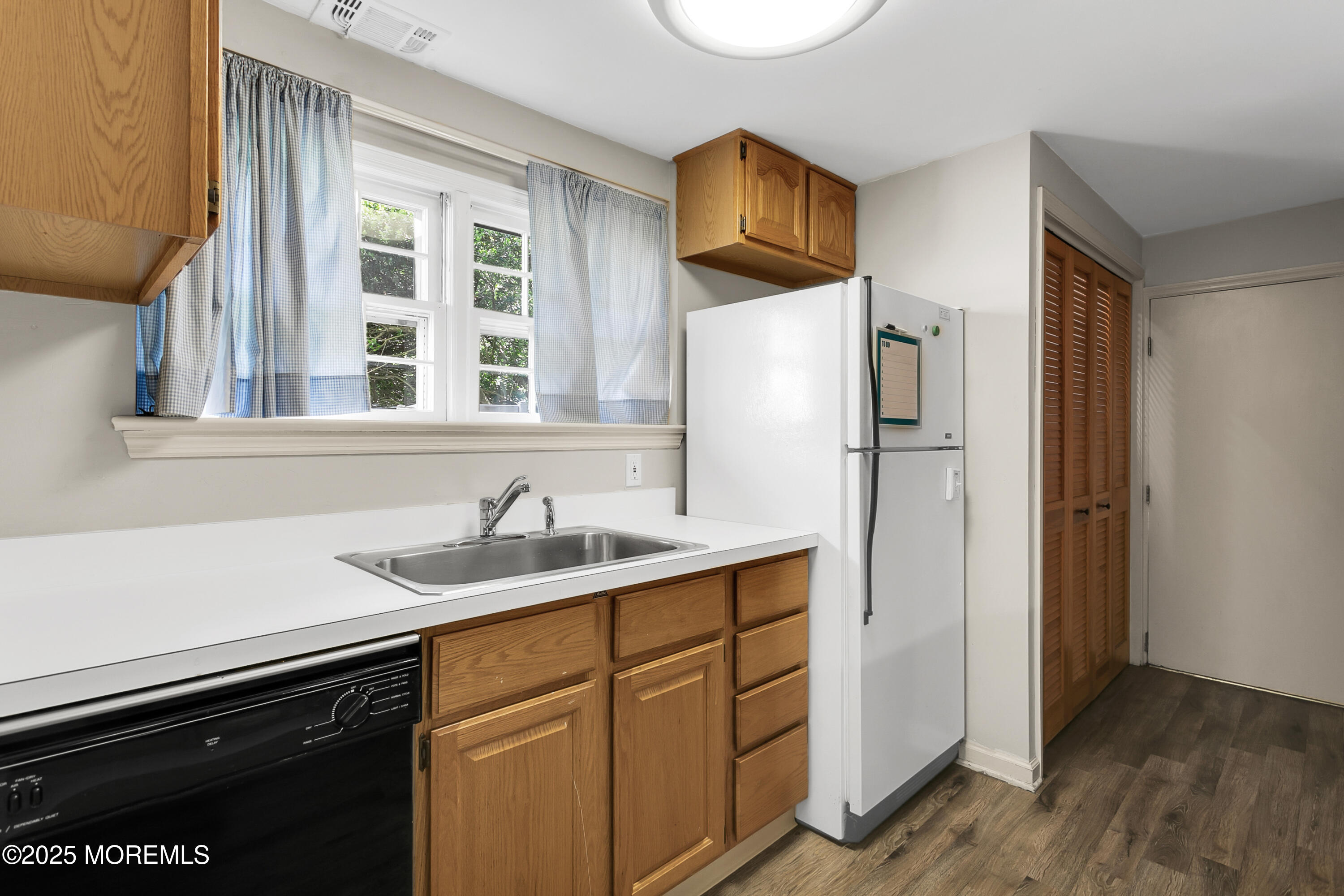 206 Peachwood Road, Middletown, New Jersey image 29