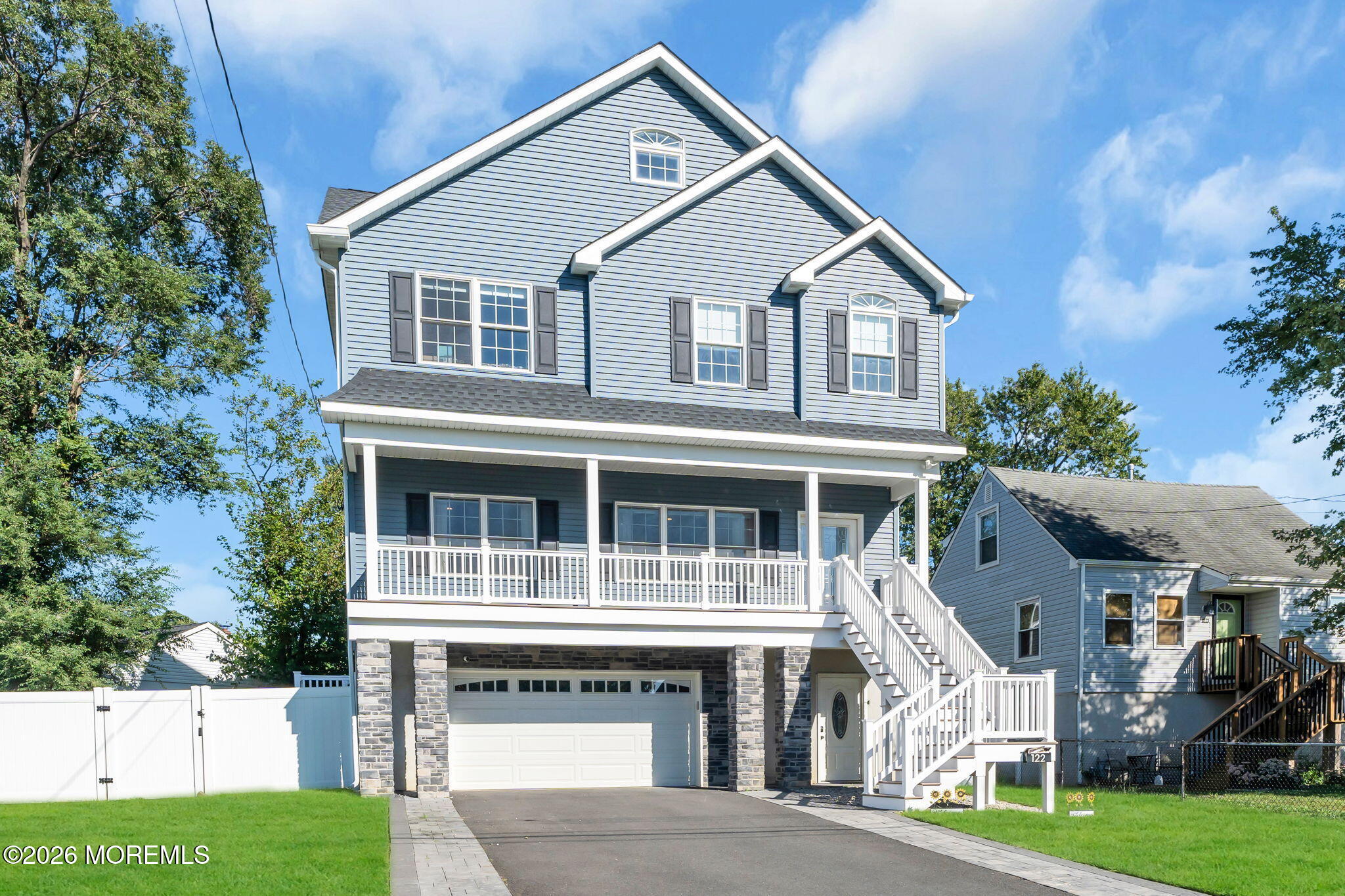 122 Dock Street