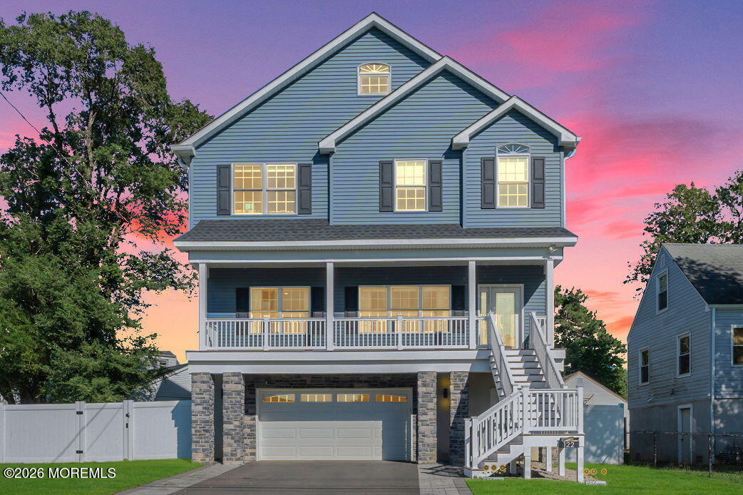 122 Dock Street