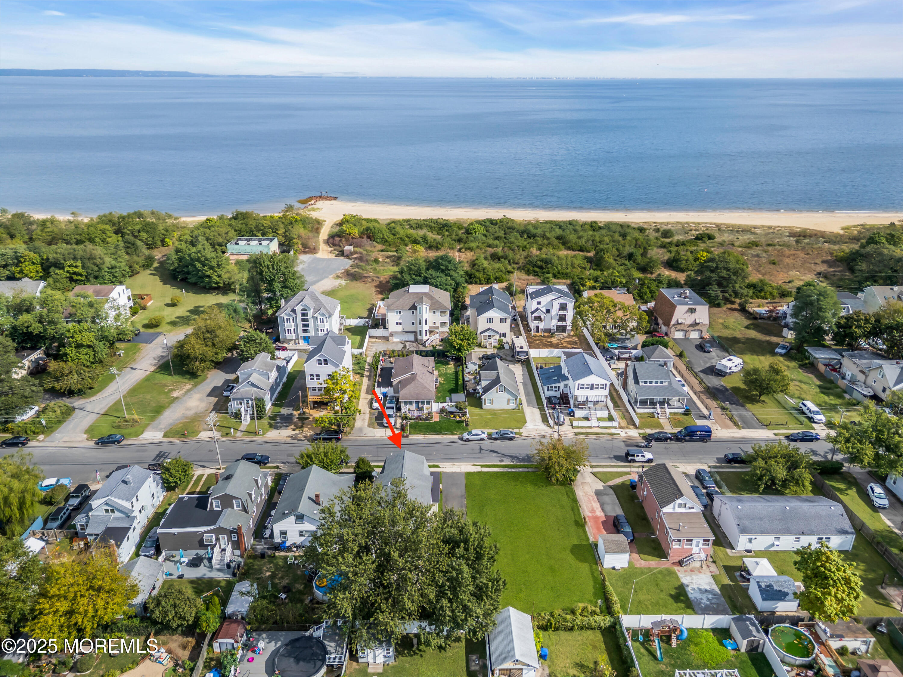 98 Seabreeze Avenue