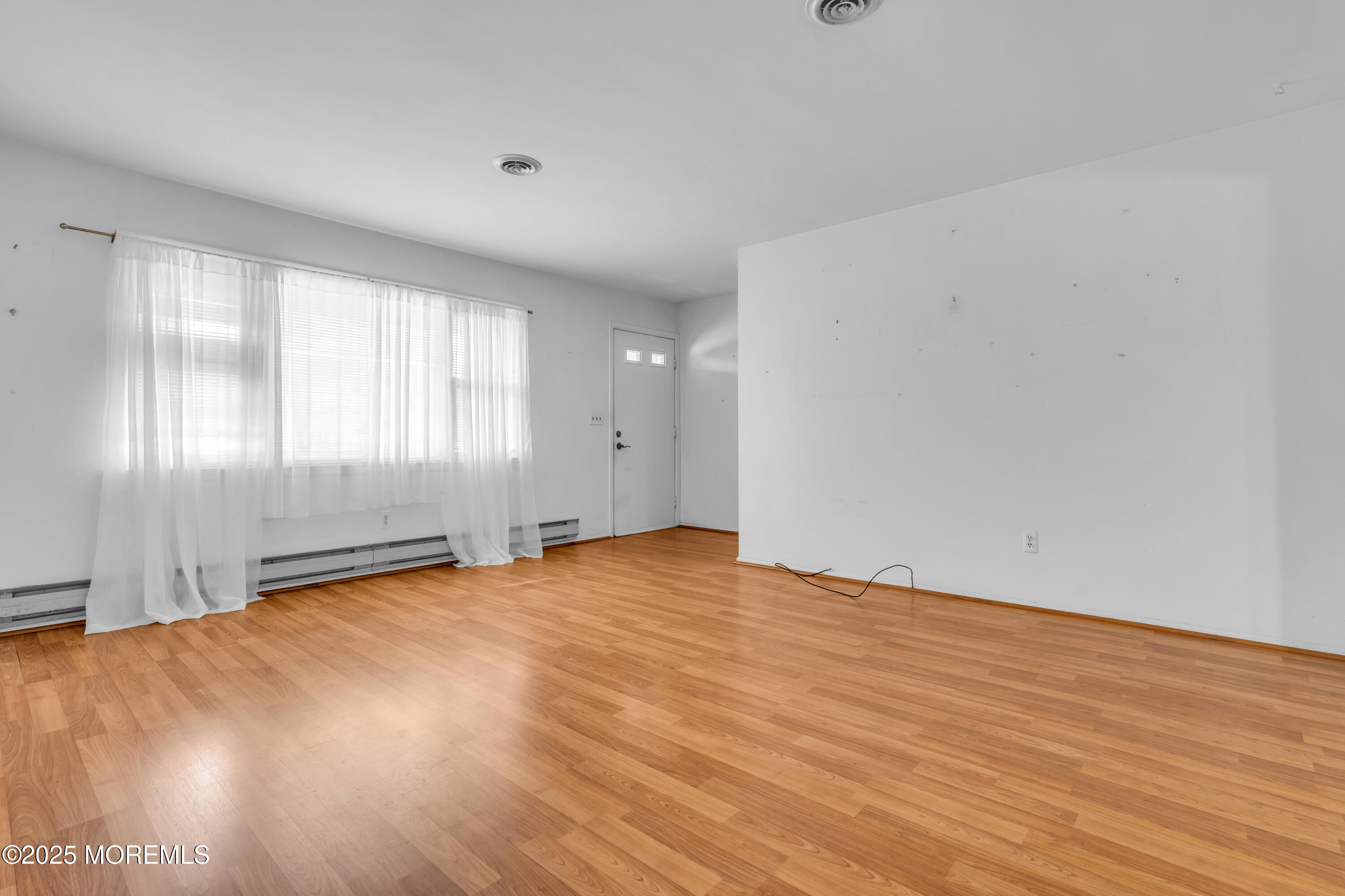 26 Salisbury Court, Toms River, New Jersey image 7