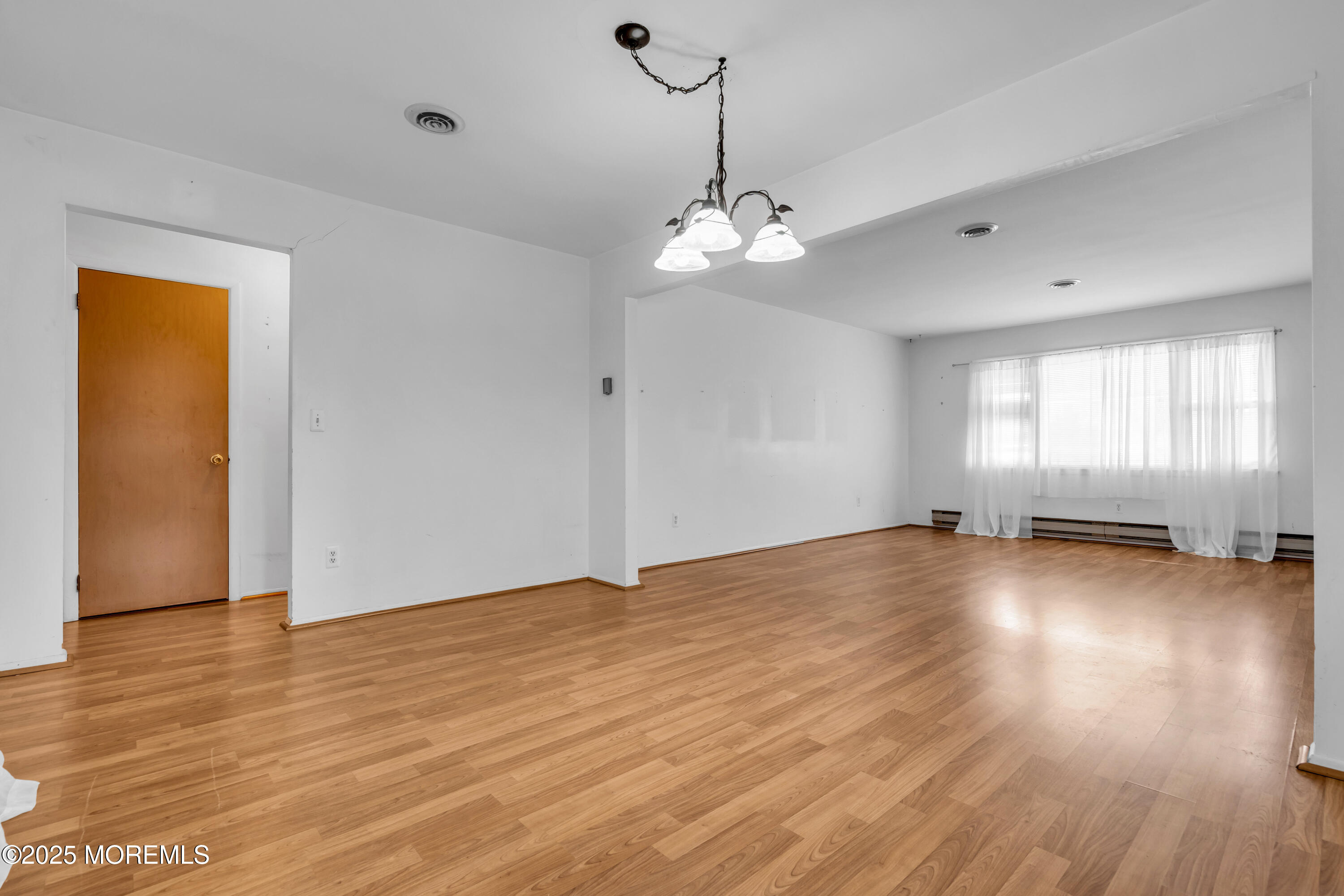 26 Salisbury Court, Toms River, New Jersey image 10