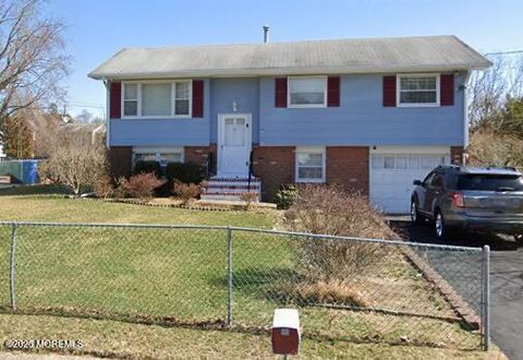 Homes For Sale - 619 Fountain Drive<br/> Toms River, NJ 08753