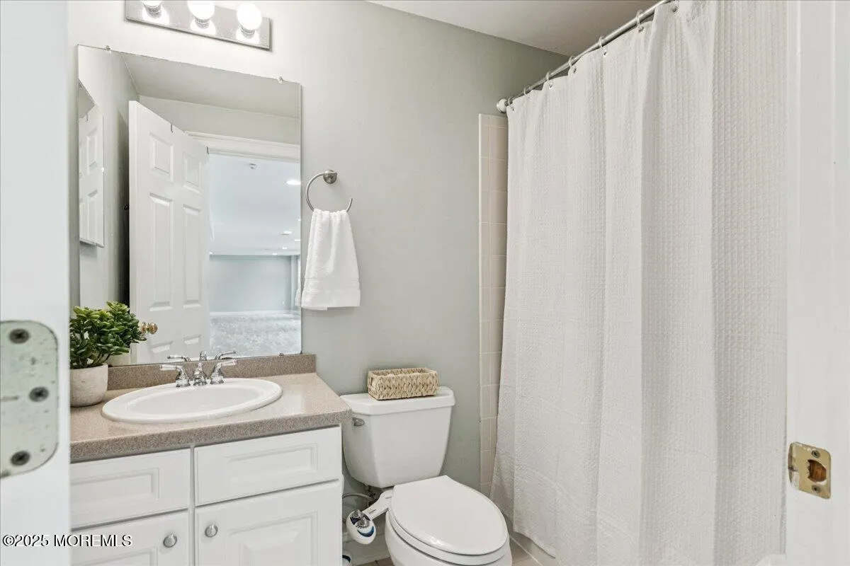 Marlboro, New Jersey 07746, United States, 5 Bedrooms Bedrooms, ,5 BathroomsBathrooms,Residential,Coming Soon,156622