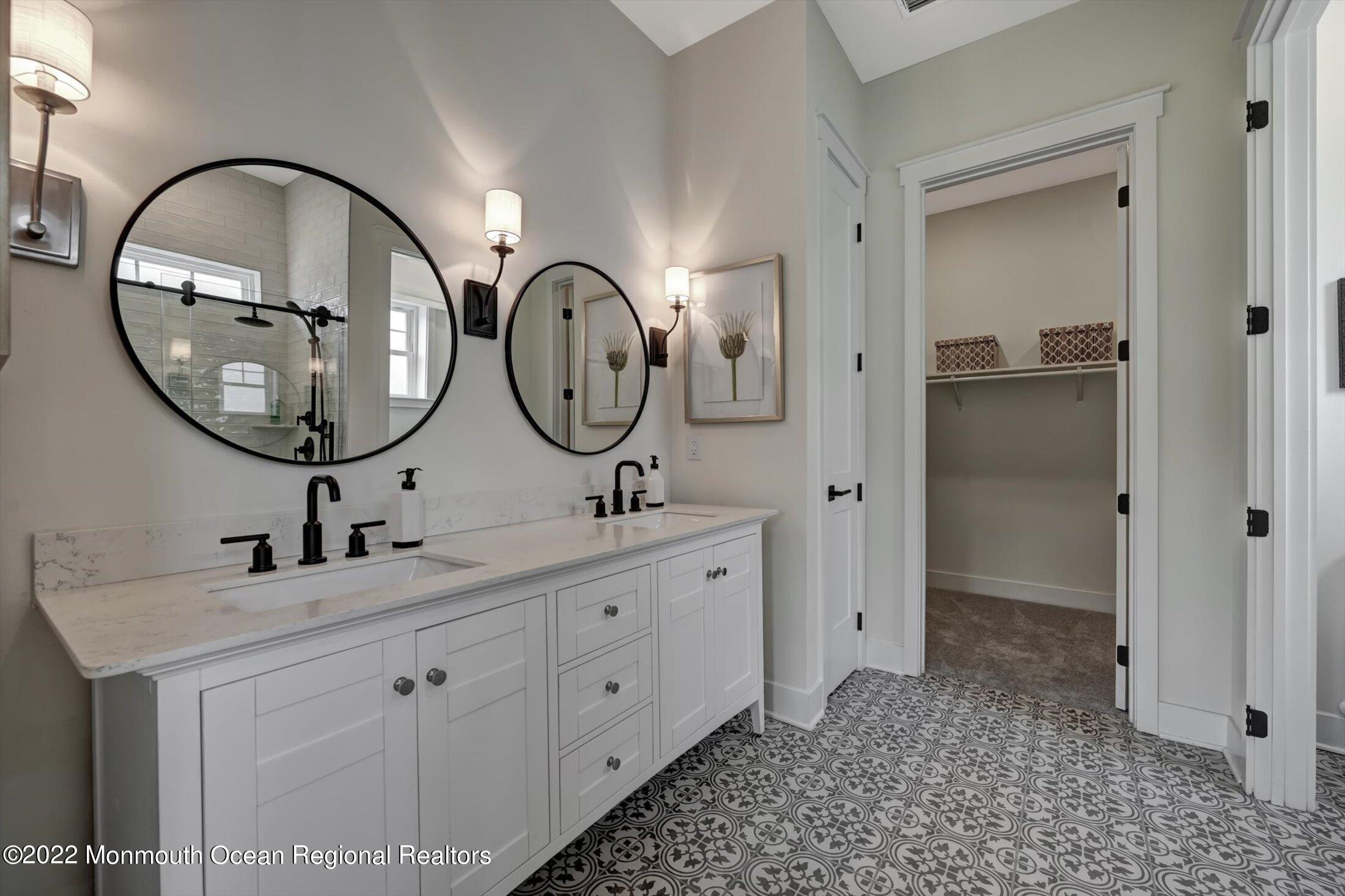 14 Moonflower Drive, Manalapan, New Jersey image 31