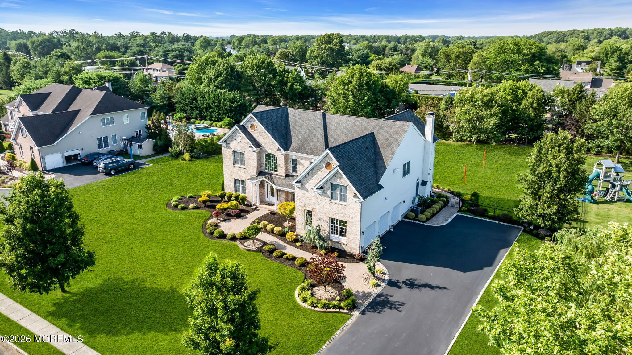 80 Stream Bank Drive