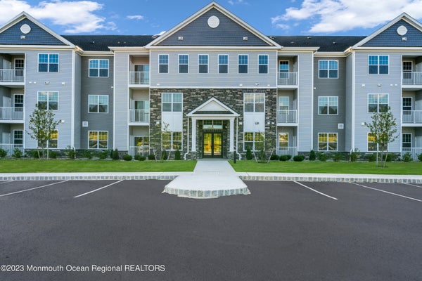 750 LIGHTHOUSE DR APT 3313, BARNEGAT, NJ 08005 - Image 4a6d8a3a78ed492c3238467265fc0cdf/3919010573