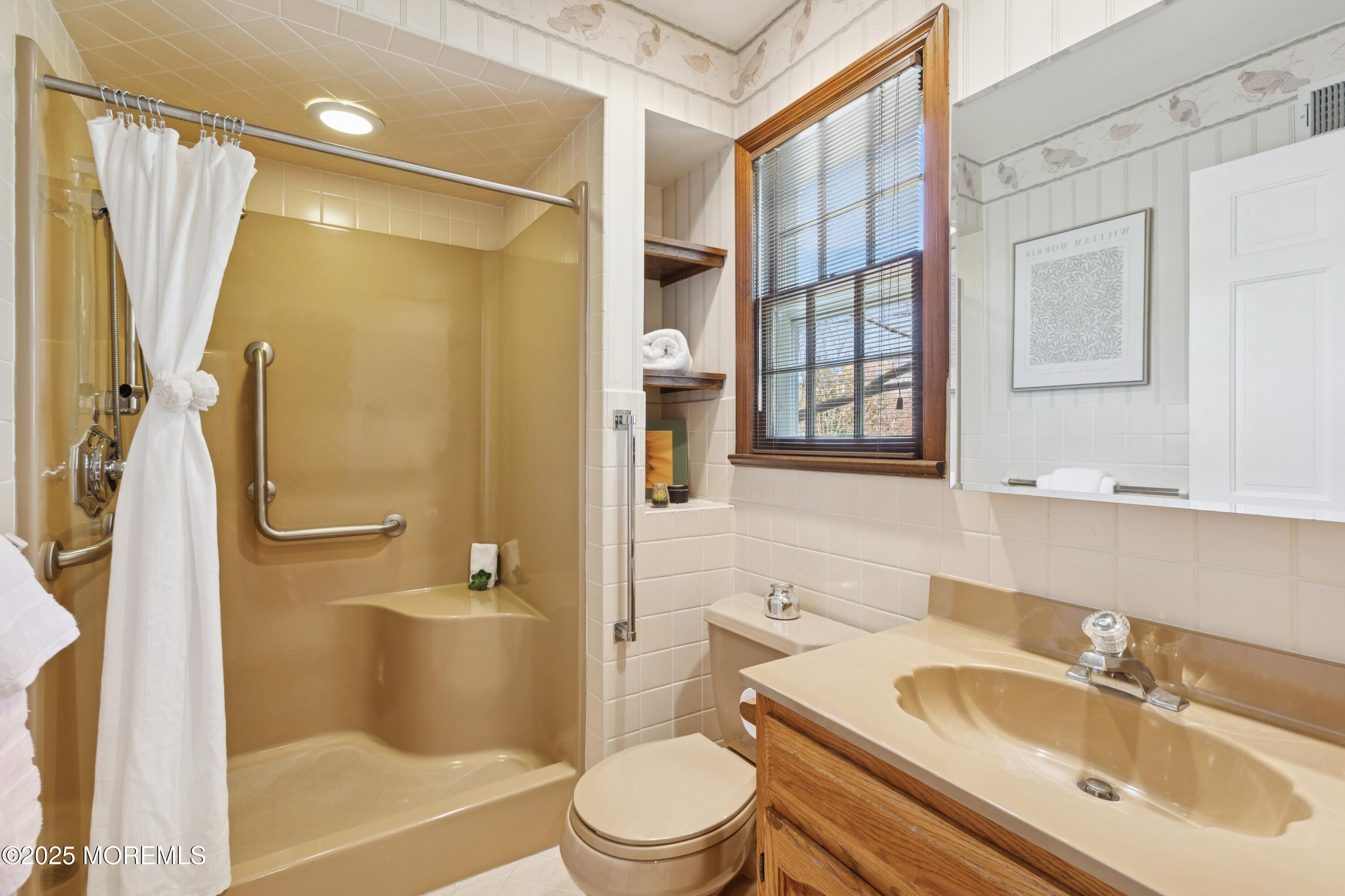 6 Carriage Drive, Middletown, New Jersey image 19