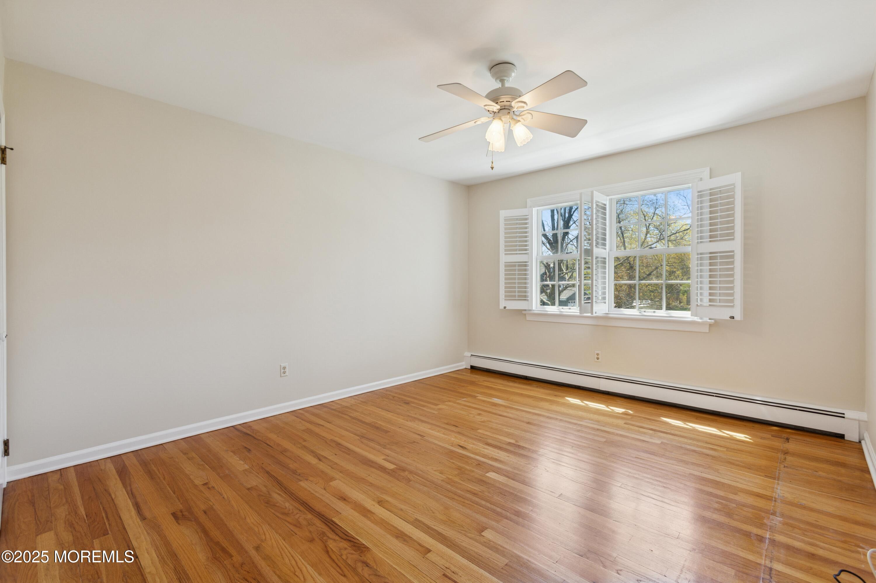 6 Carriage Drive, Middletown, New Jersey image 33