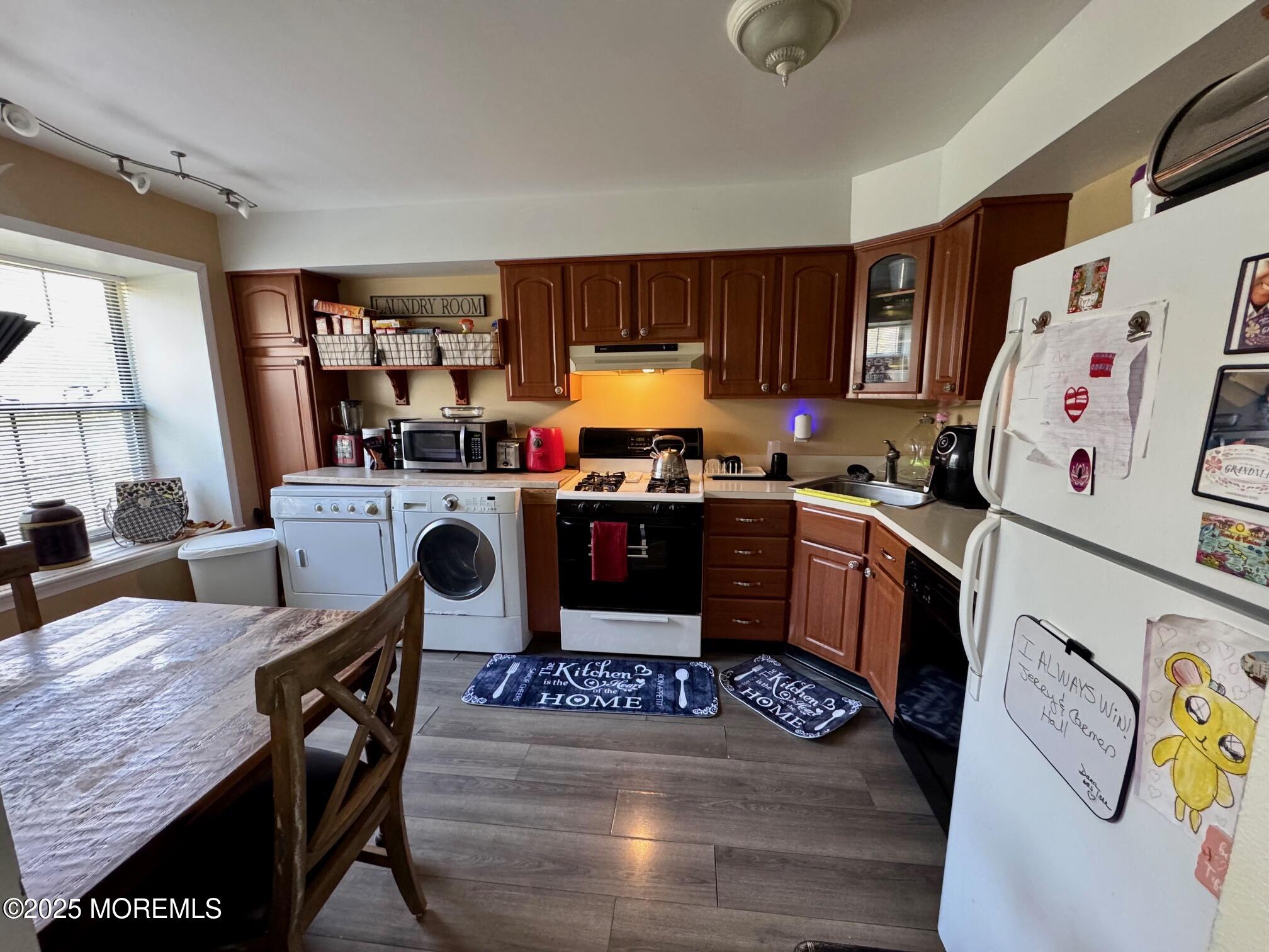 706 Santa Anita Lane, Toms River, New Jersey image 3