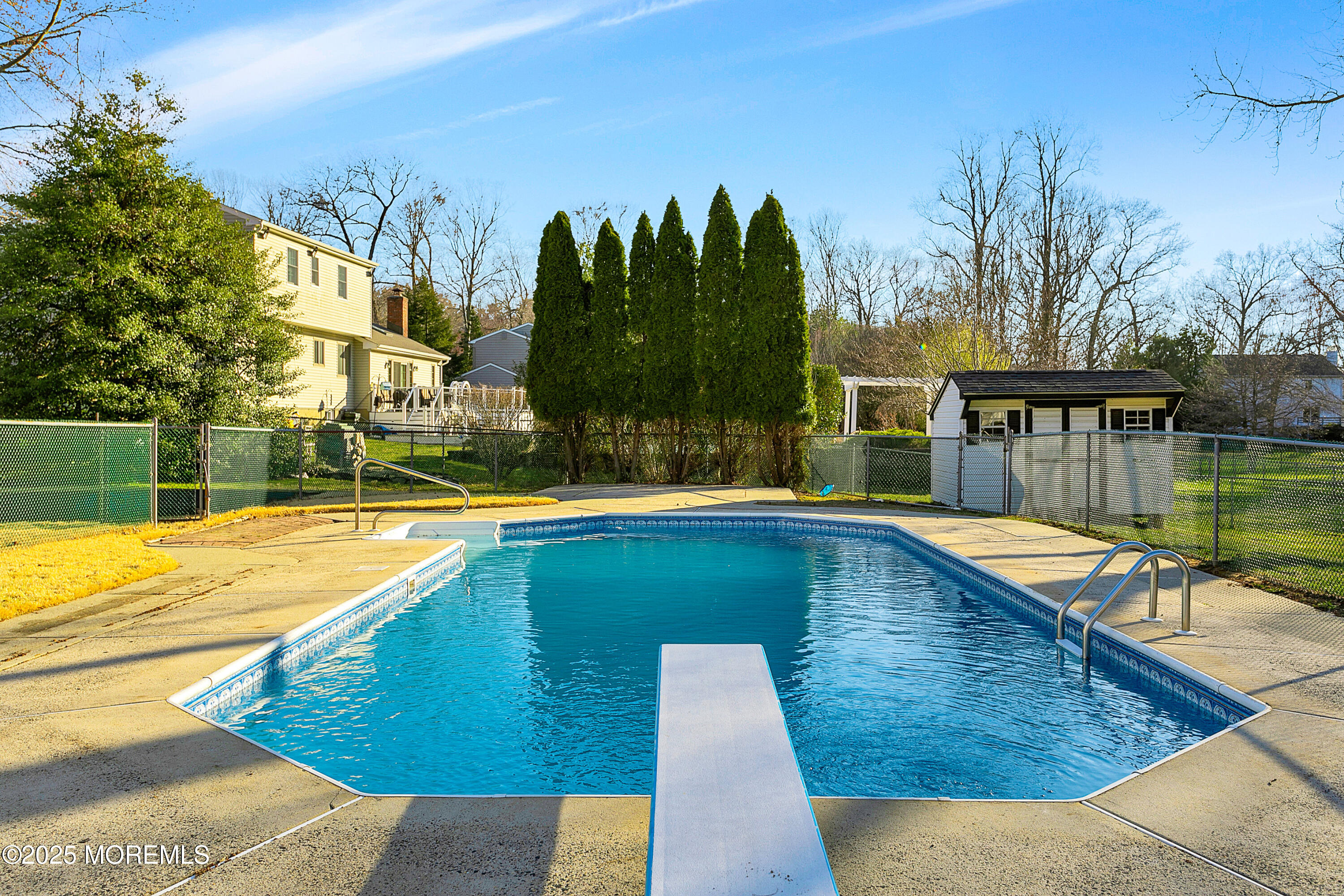 832 Nutswamp Road, Red Bank, New Jersey image 3