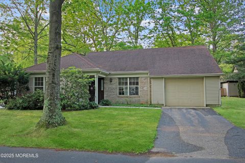 612 Petunia Lane S Whiting NJ 08759