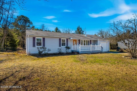 Homes For Sale - 629 W Commodore Boulevard<br/> Jackson, NJ 08527