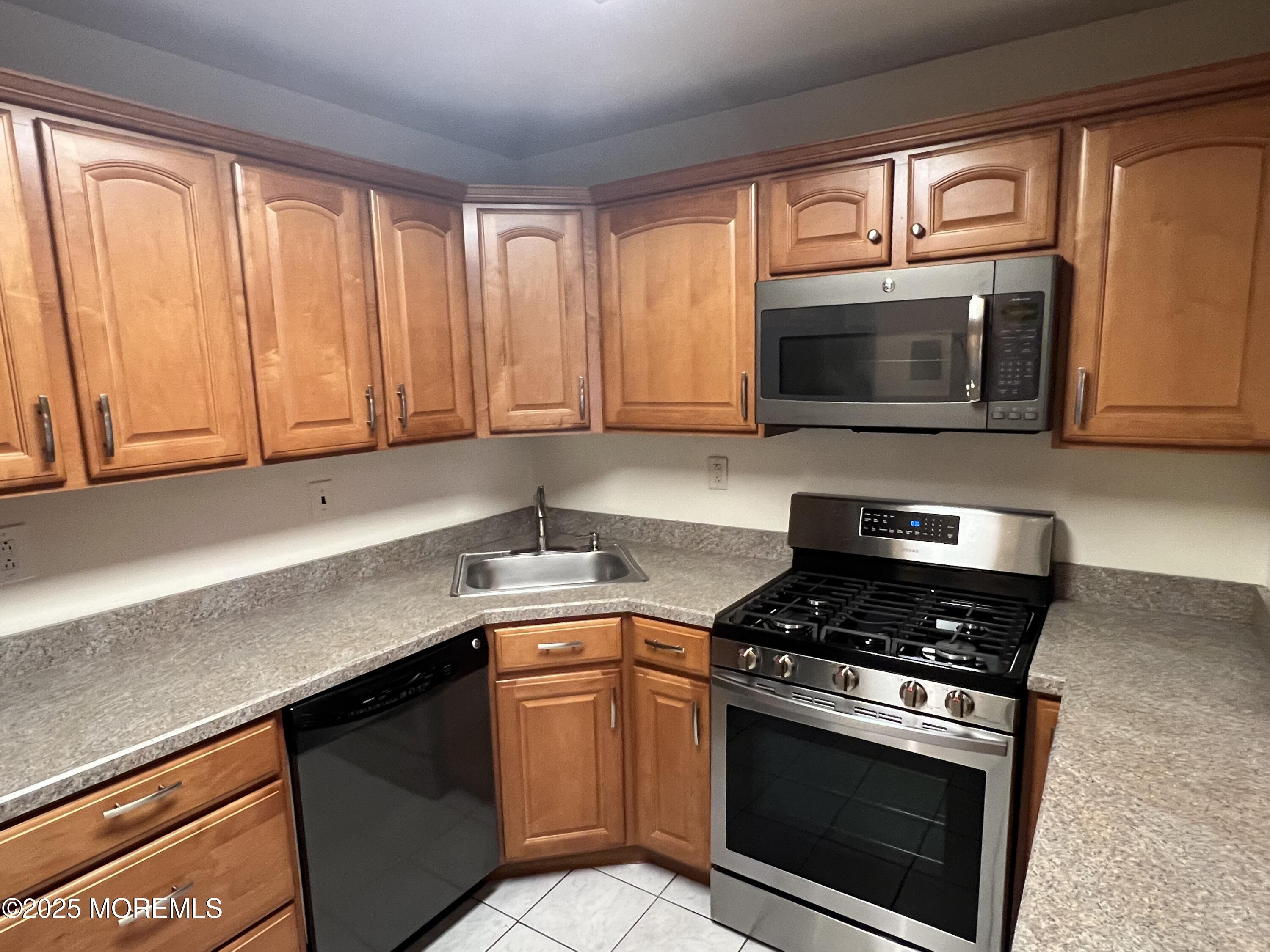 78 Cranberry Court, Red Bank, New Jersey image 15