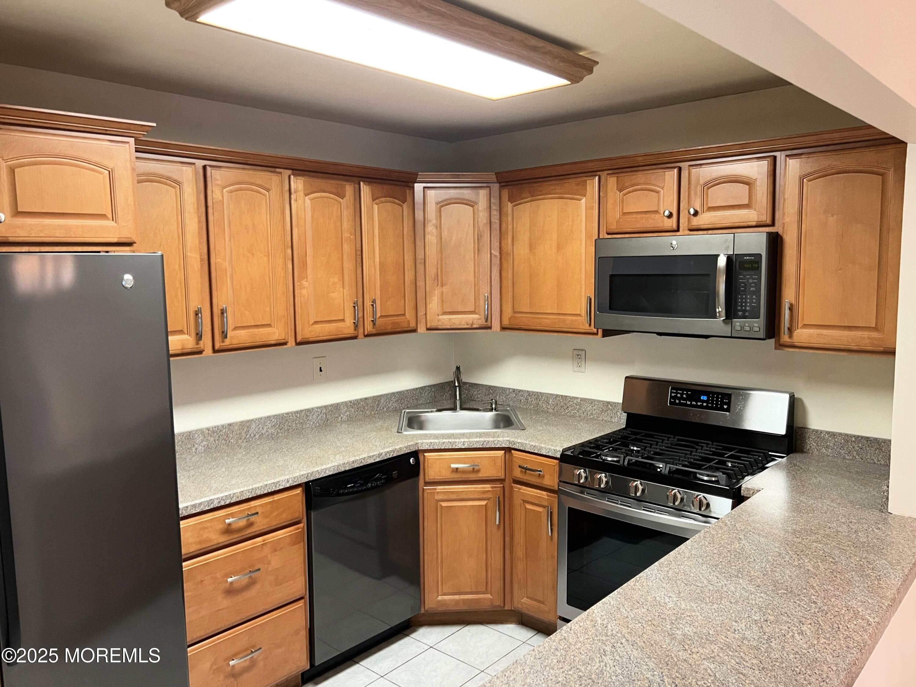 78 Cranberry Court, Red Bank, New Jersey image 13
