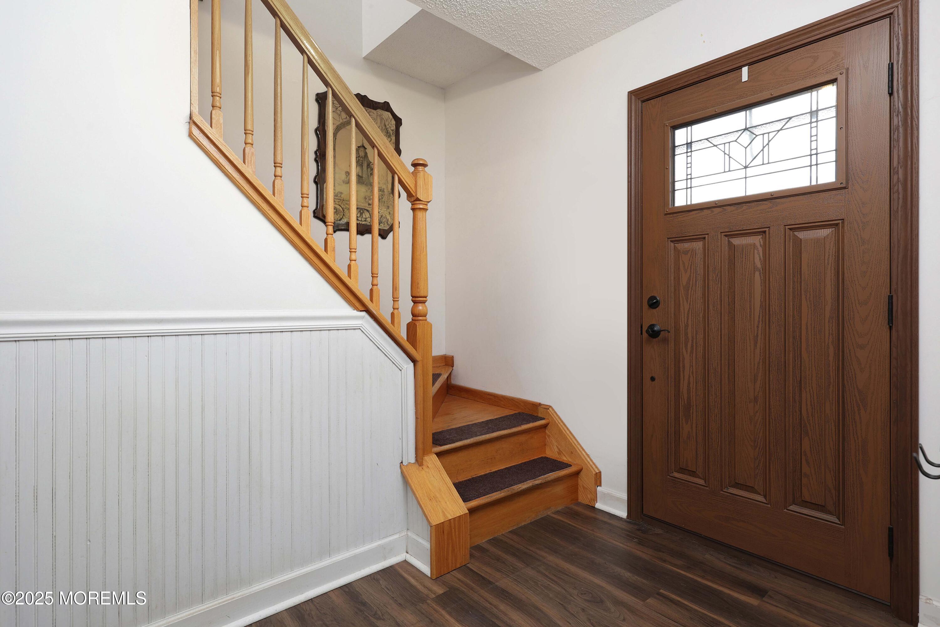 41 Eric Drive, Howell, New Jersey image 4