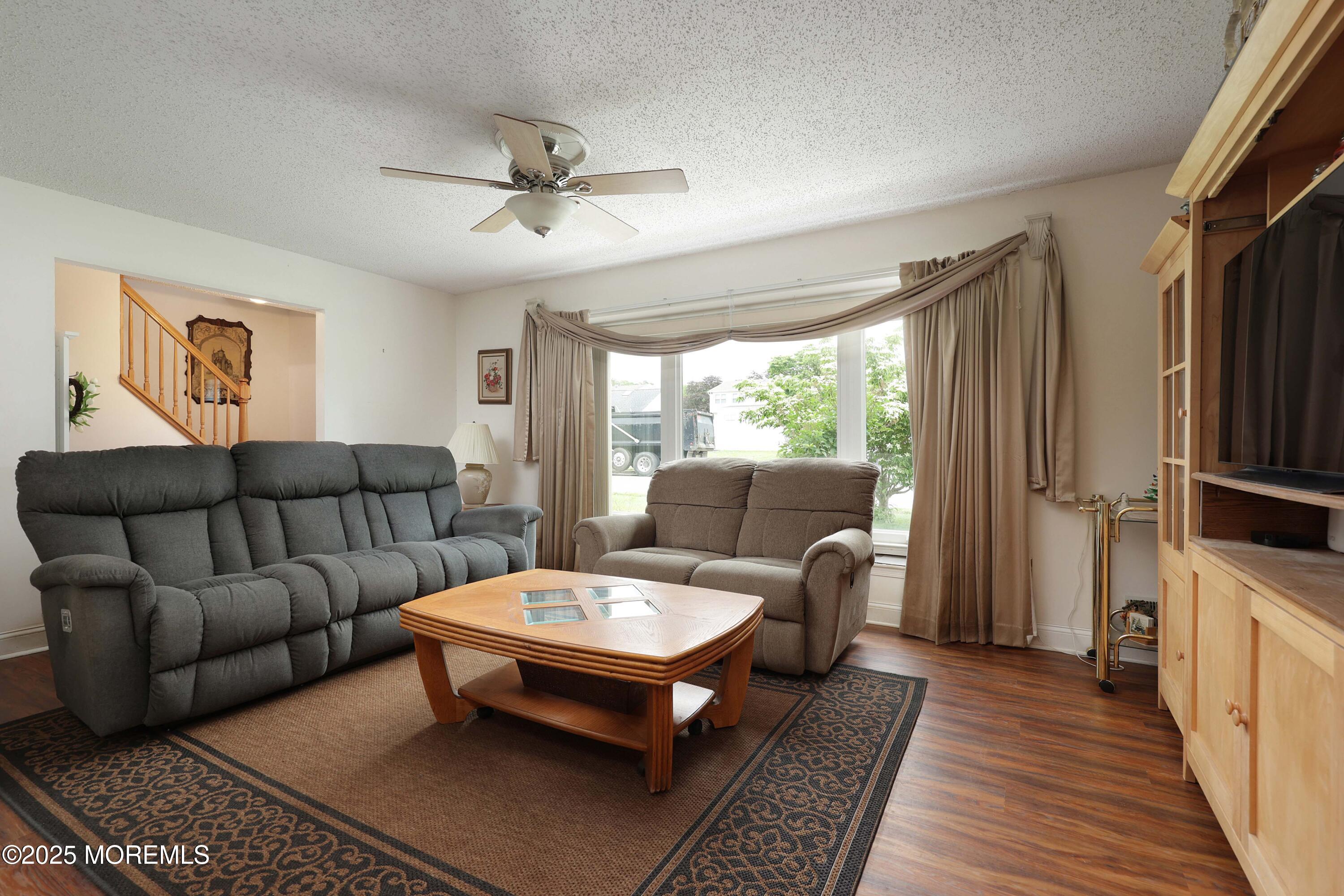 41 Eric Drive, Howell, New Jersey image 6