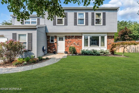 Homes For Sale - 9 New Friendship Road<br/> Monmouth County, Howell, NJ 07731