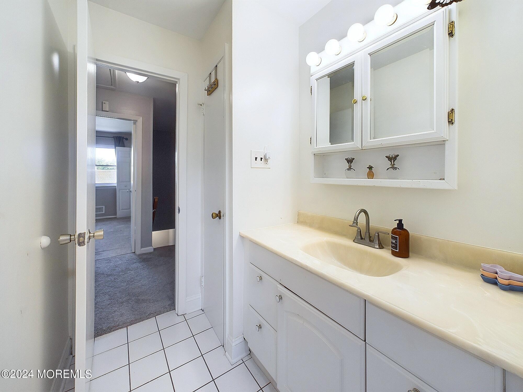 Photo 5 of 12 of 30 Greenwood Loop Road condo