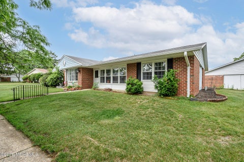 Condo For Sale - 1270B Argyll Circle<br/> Lakewood, NJ 08701