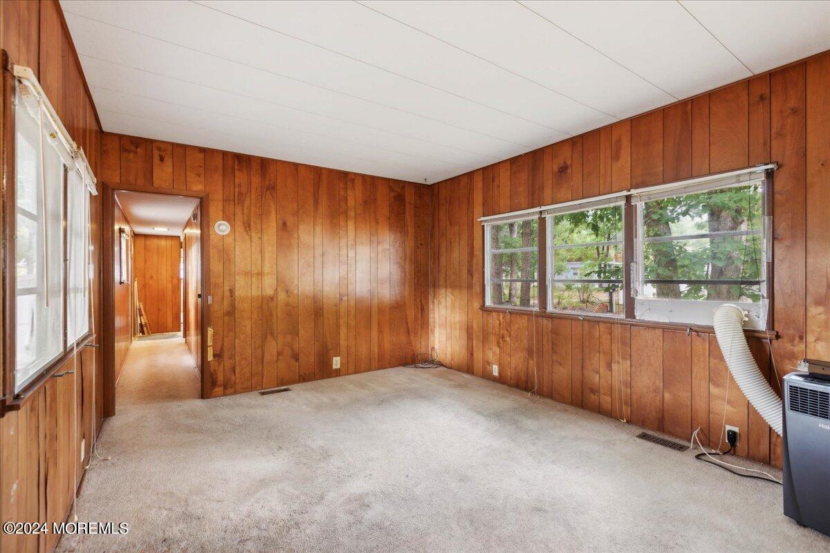 Toms River, New Jersey 08755, United States, 2 Bedrooms Bedrooms, ,1 BathroomBathrooms,Residential,Active,44674