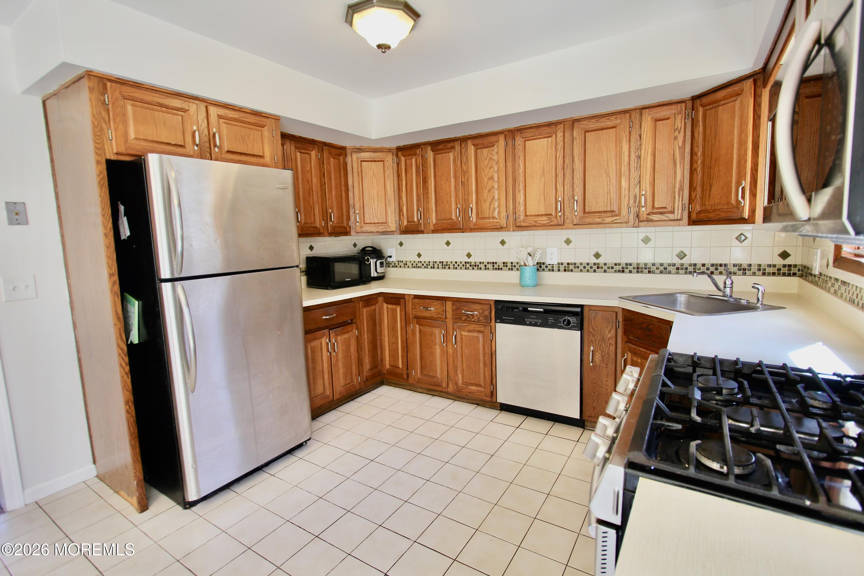 1617 Woodfield Avenue