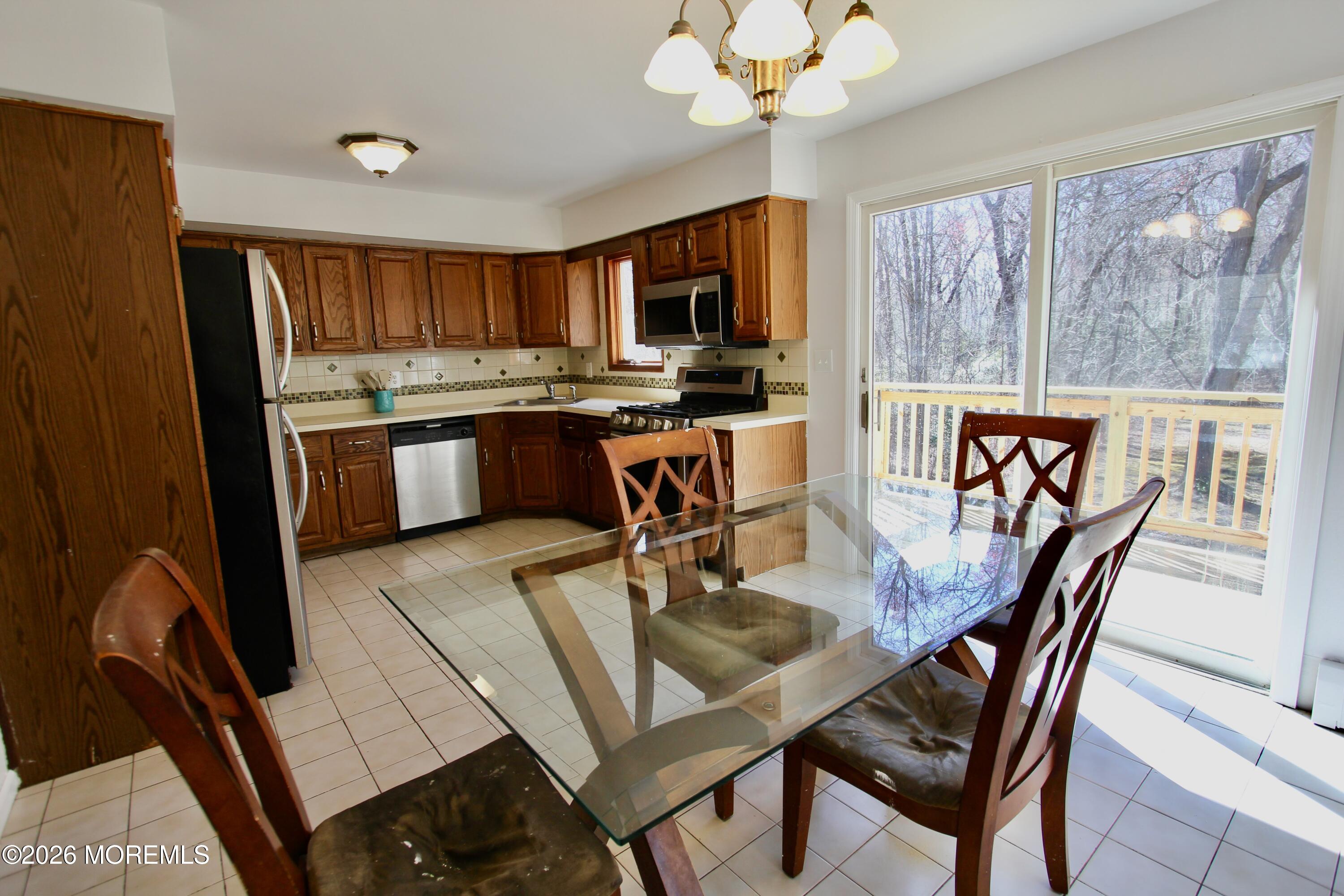 1617 Woodfield Avenue