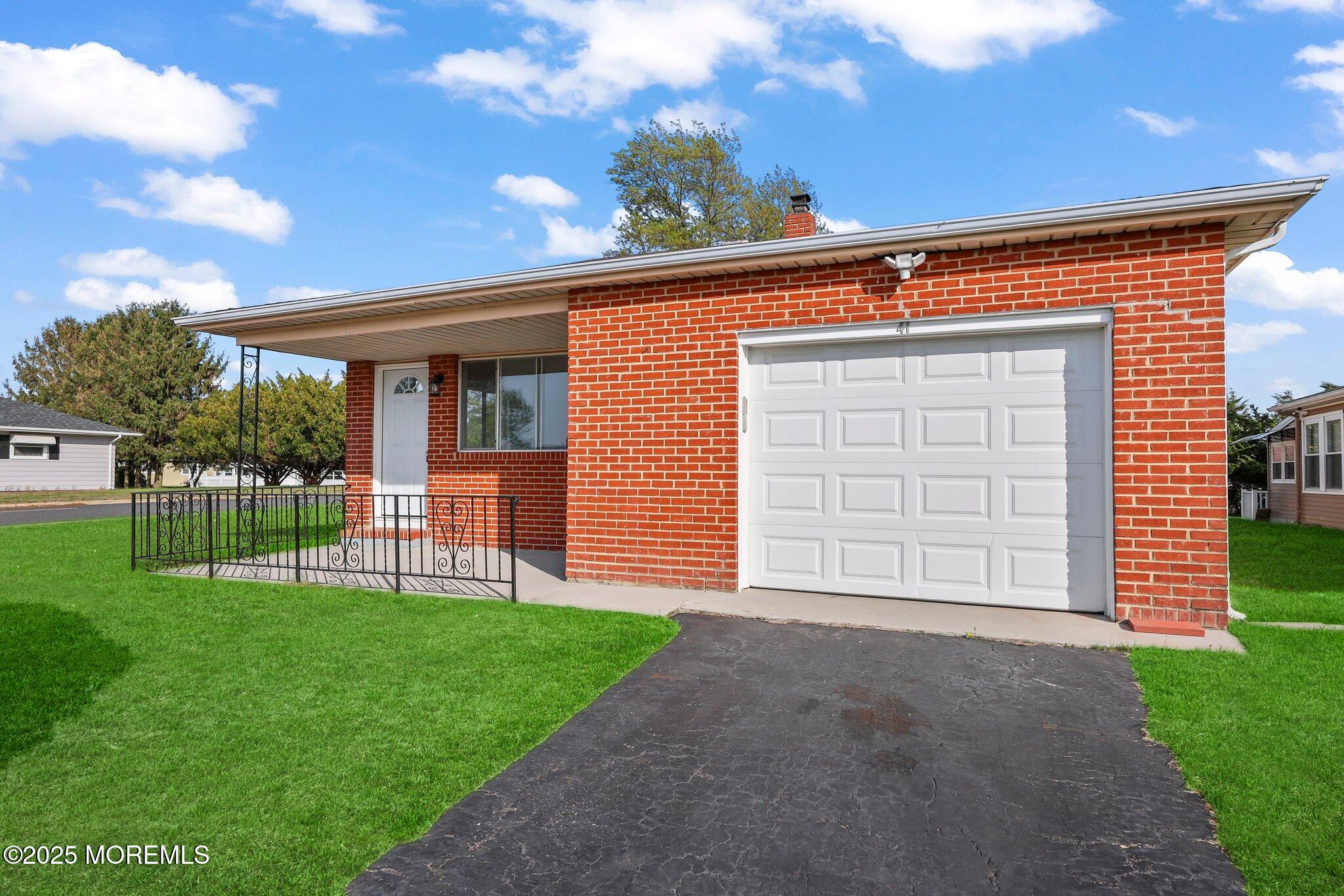 41 Puerto Vallarta Street, Toms River, New Jersey image 2