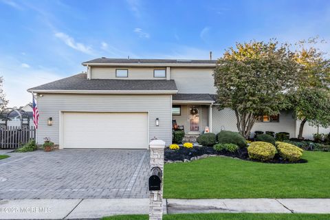 Photo of 46 Clarkson Drive, Toms River, NJ 08753 (MLS # 22535427)