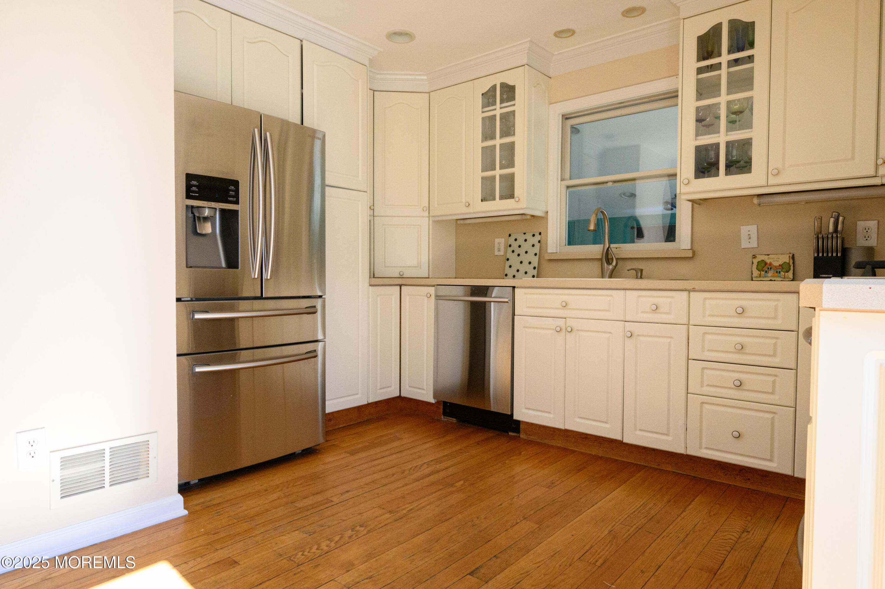 88 Jackson Street, Keyport, New Jersey image 5