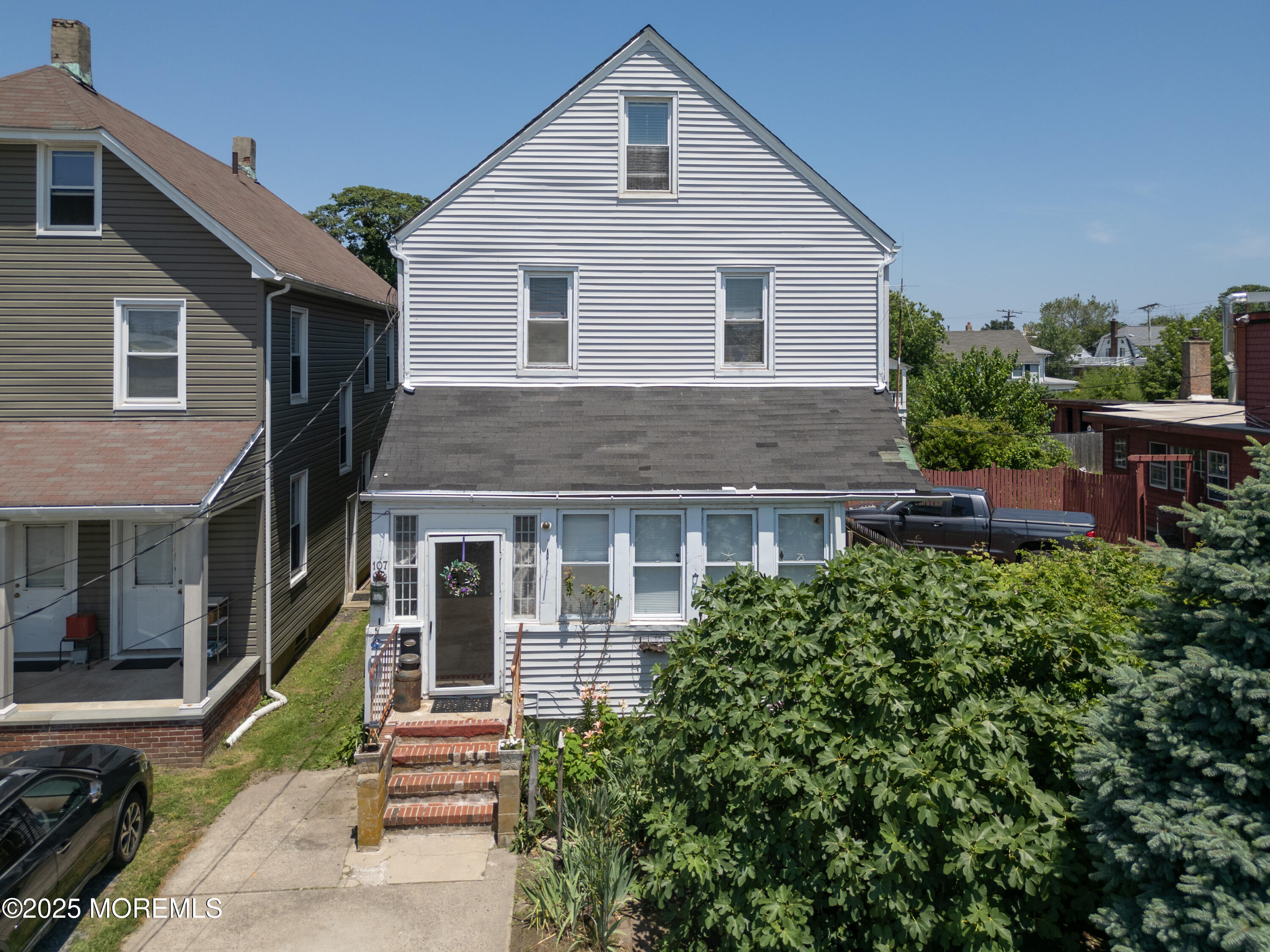 107 W End Avenue