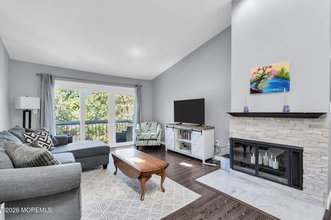 Condo For Sale - 384 Mcdowell Drive #384<br/> Middlesex County, East Brunswick, NJ 08816
