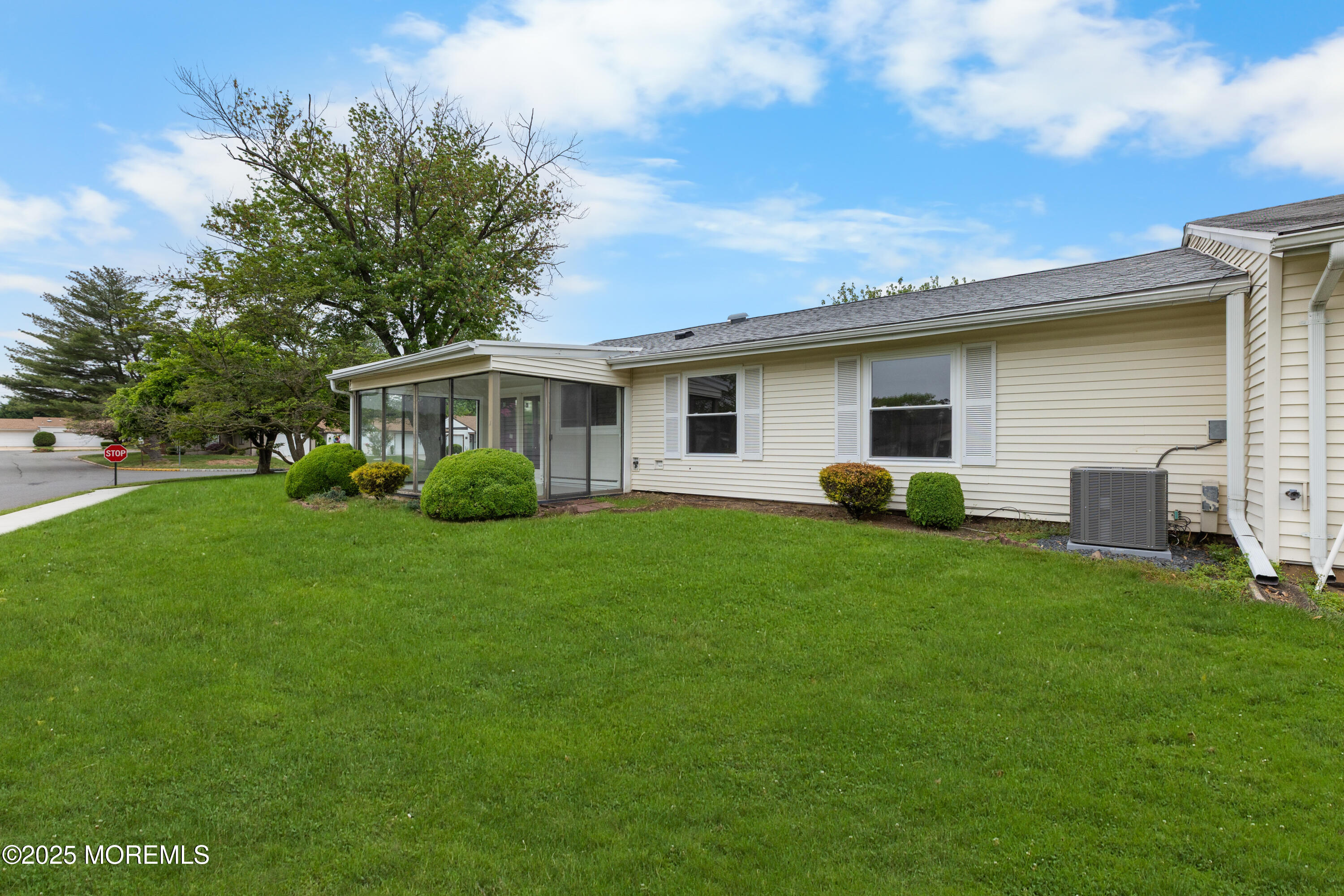 88C Dogwood Plaza, Monroe Township, New Jersey image 39