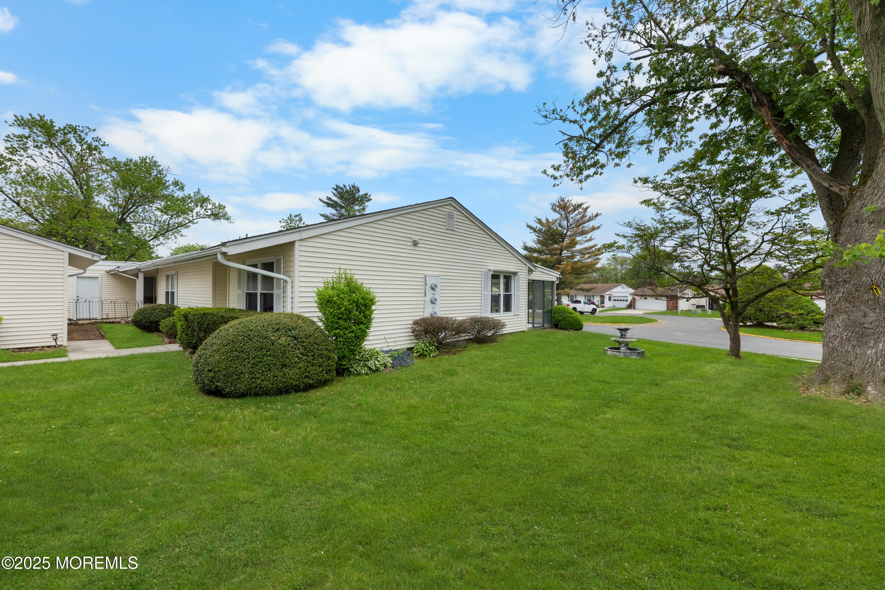 88C Dogwood Plaza, Monroe Township, New Jersey image 36