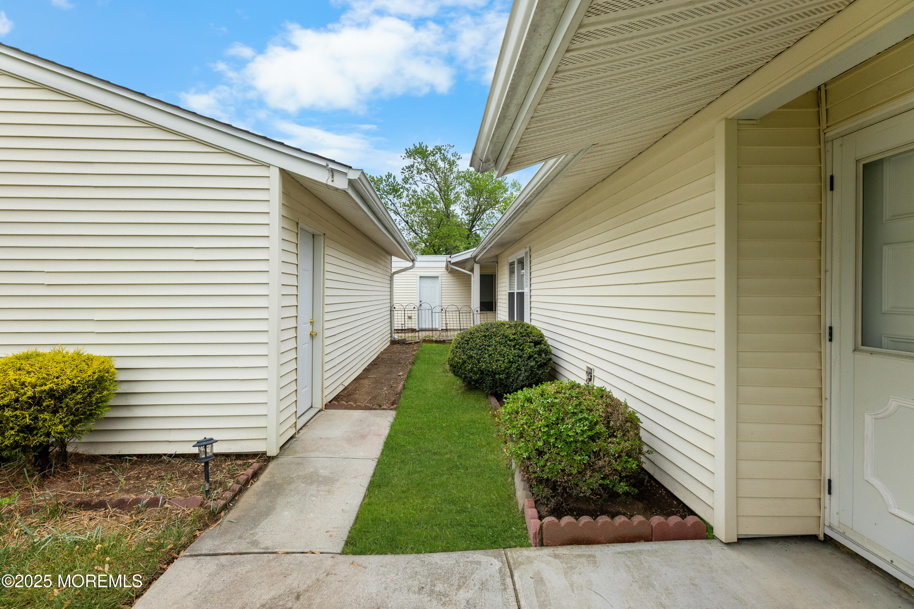 88C Dogwood Plaza, Monroe Township, New Jersey image 6