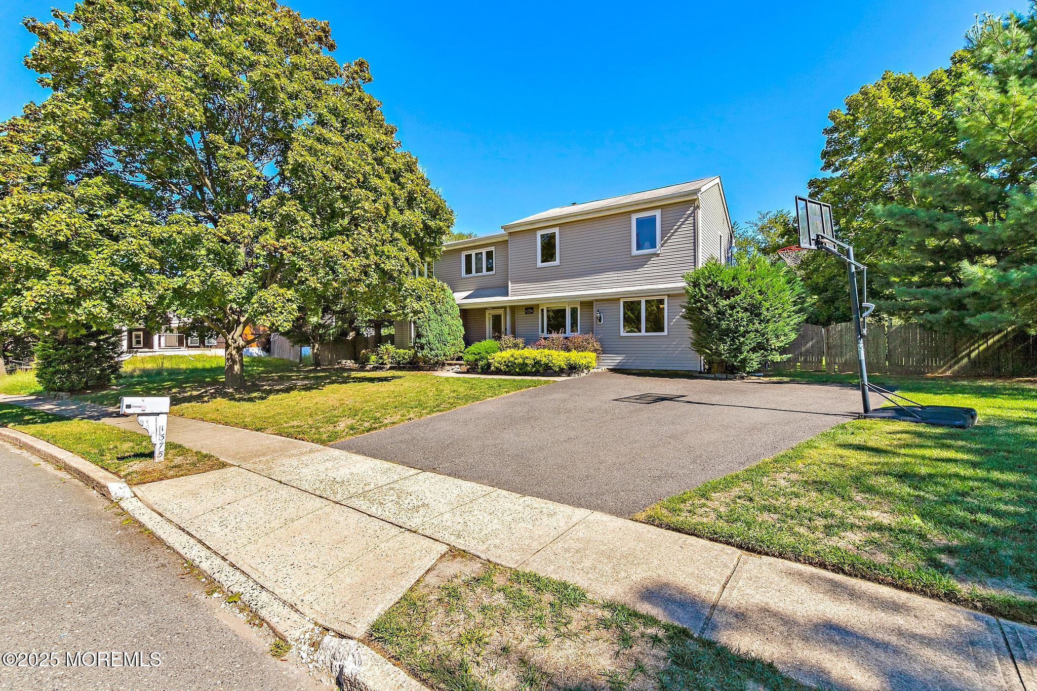 1375 Red Oak Drive, Lakewood, New Jersey image 1