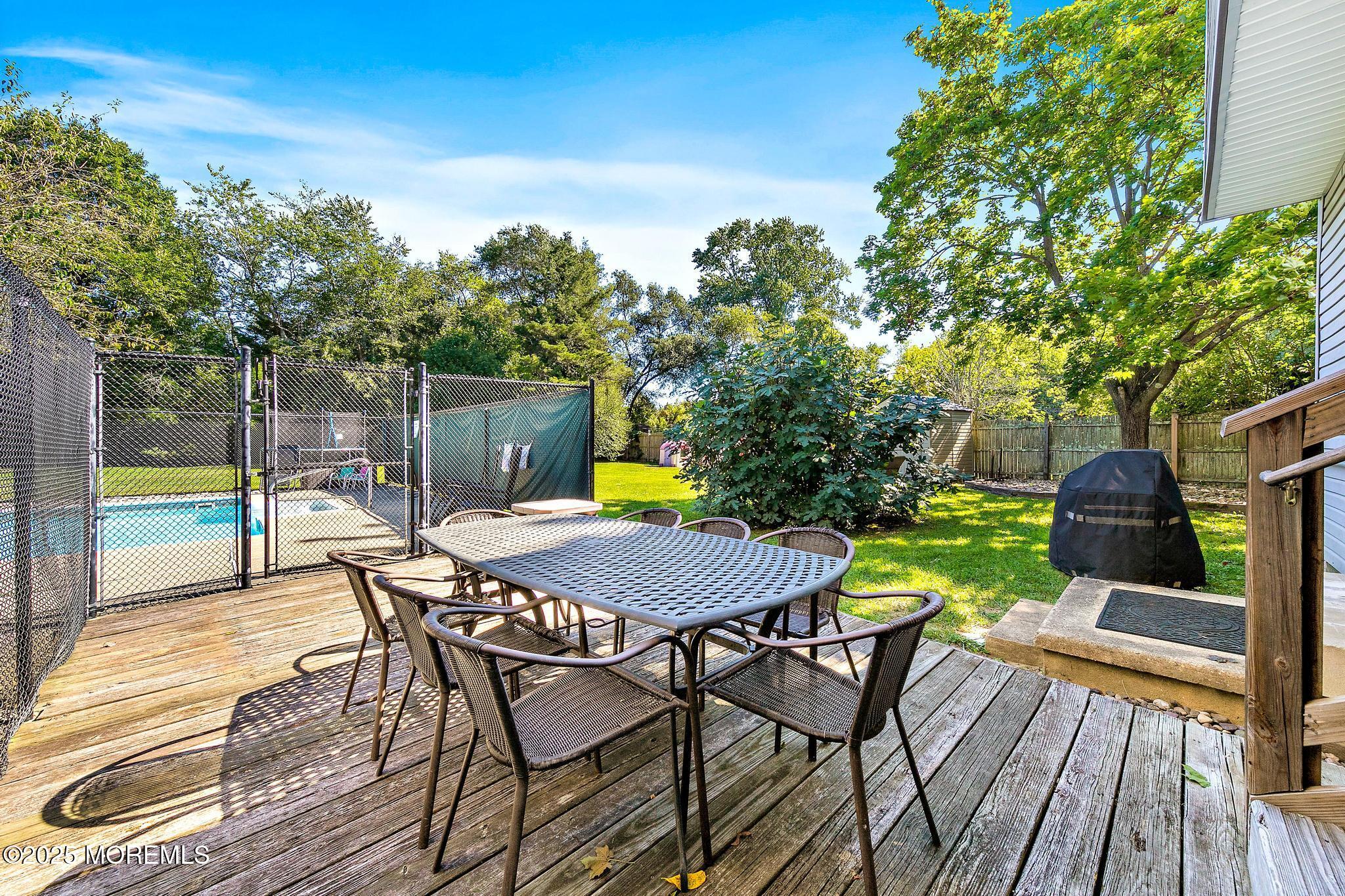 1375 Red Oak Drive, Lakewood, New Jersey image 34