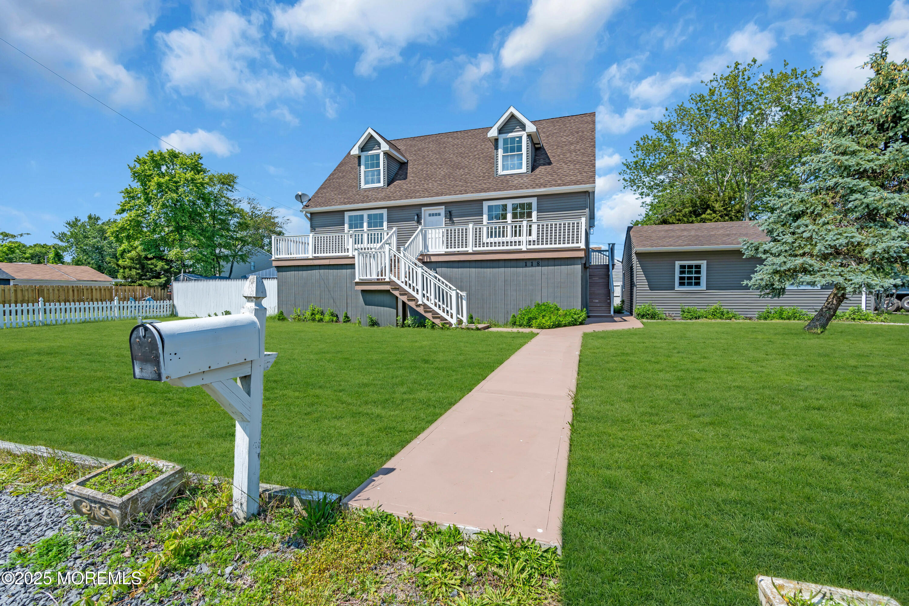 118 Cedar Point Avenue