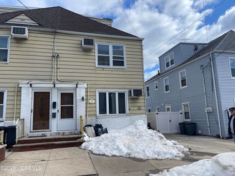 Homes For Sale - 12 Broadway<br/> Bayonne, NJ 07002