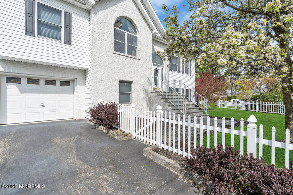 1998 Manor Drive, Wall, New Jersey image 9