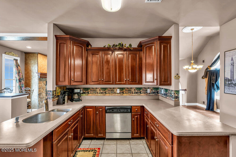 1998 Manor Drive, Wall, New Jersey image 18