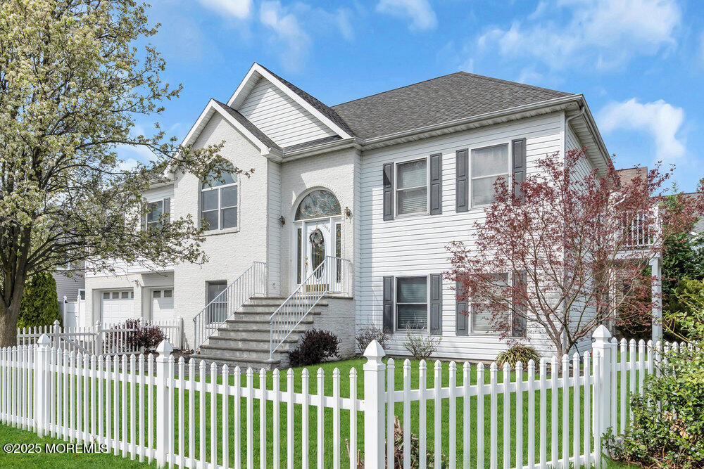 1998 Manor Drive, Wall, New Jersey image 1