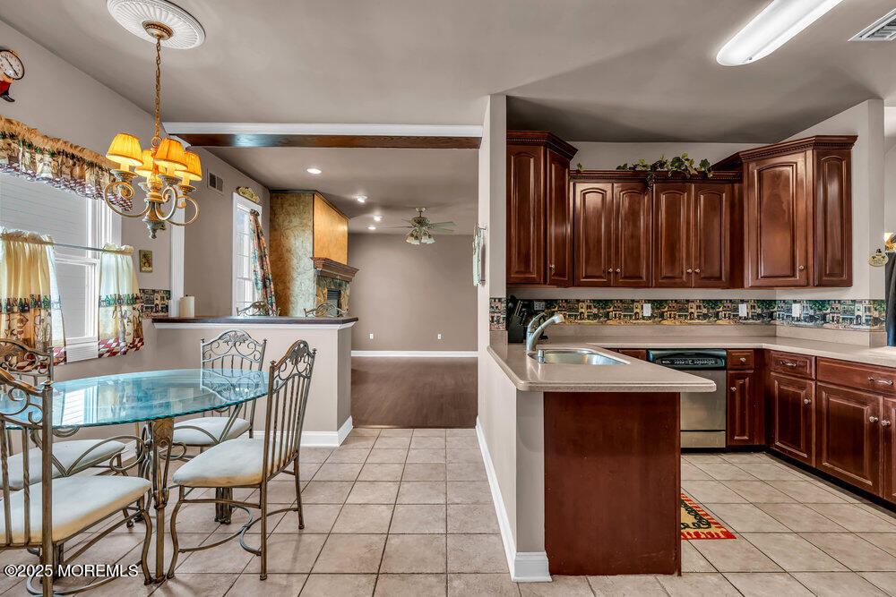 1998 Manor Drive, Wall, New Jersey image 23