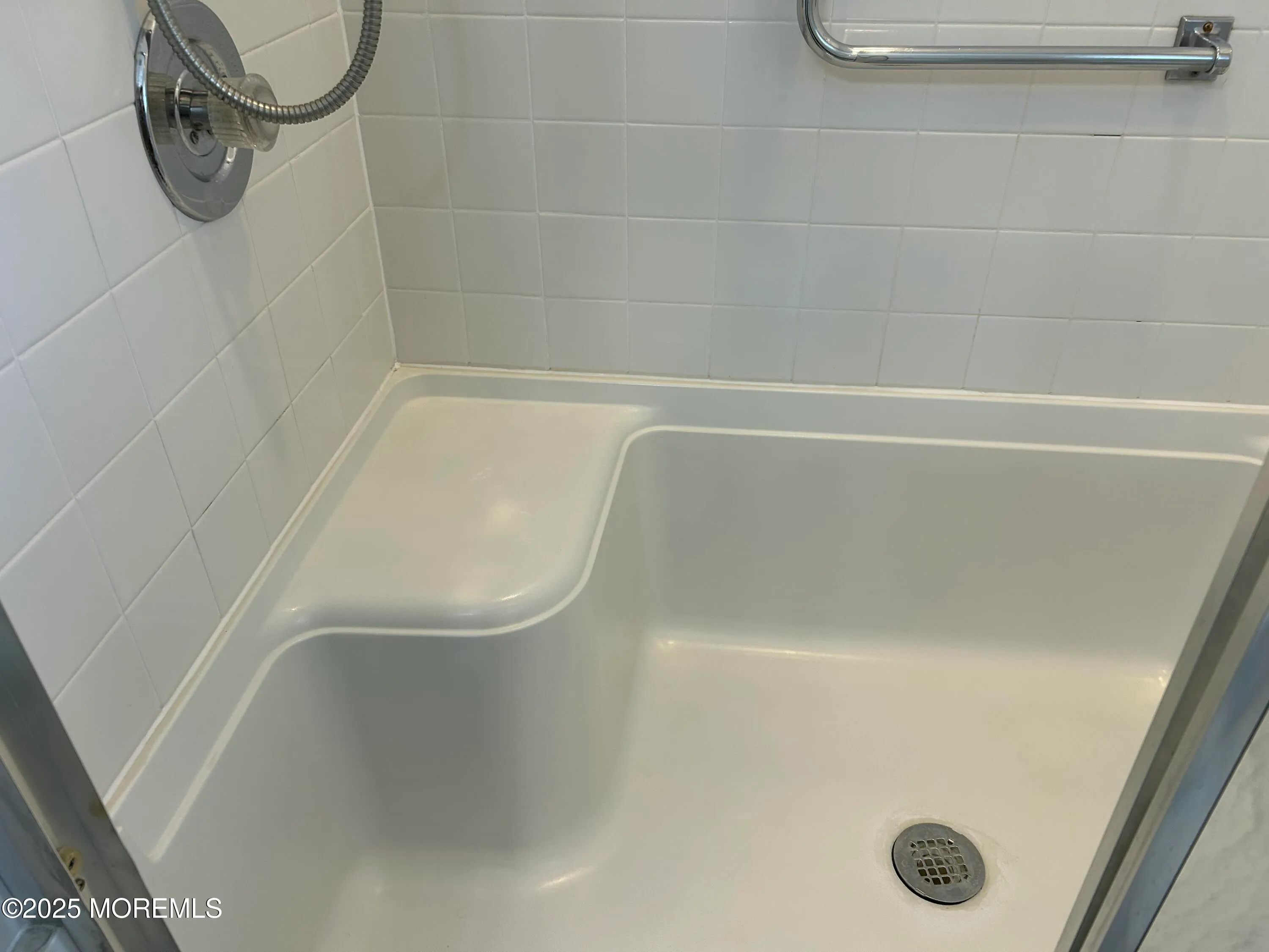 Lakewood, New Jersey 08701, United States, 2 Bedrooms Bedrooms, ,1 BathroomBathrooms,Residential,Active,143833